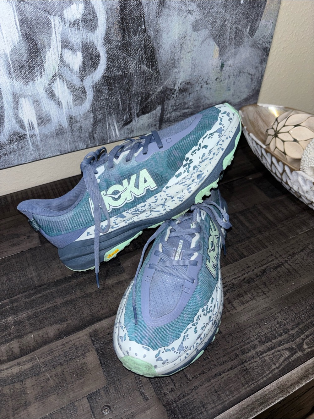 HOKA Speedgoat 6 trail running shoes WOMENS SZ9B